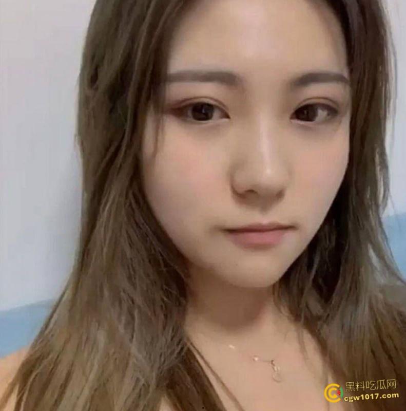 广西科技大学【黄婉婷】， 被柳州老表零成本拿下，仅聊四天就被约到酒店爆操，女上骑乘还一边揉奶子太骚了！  第3张