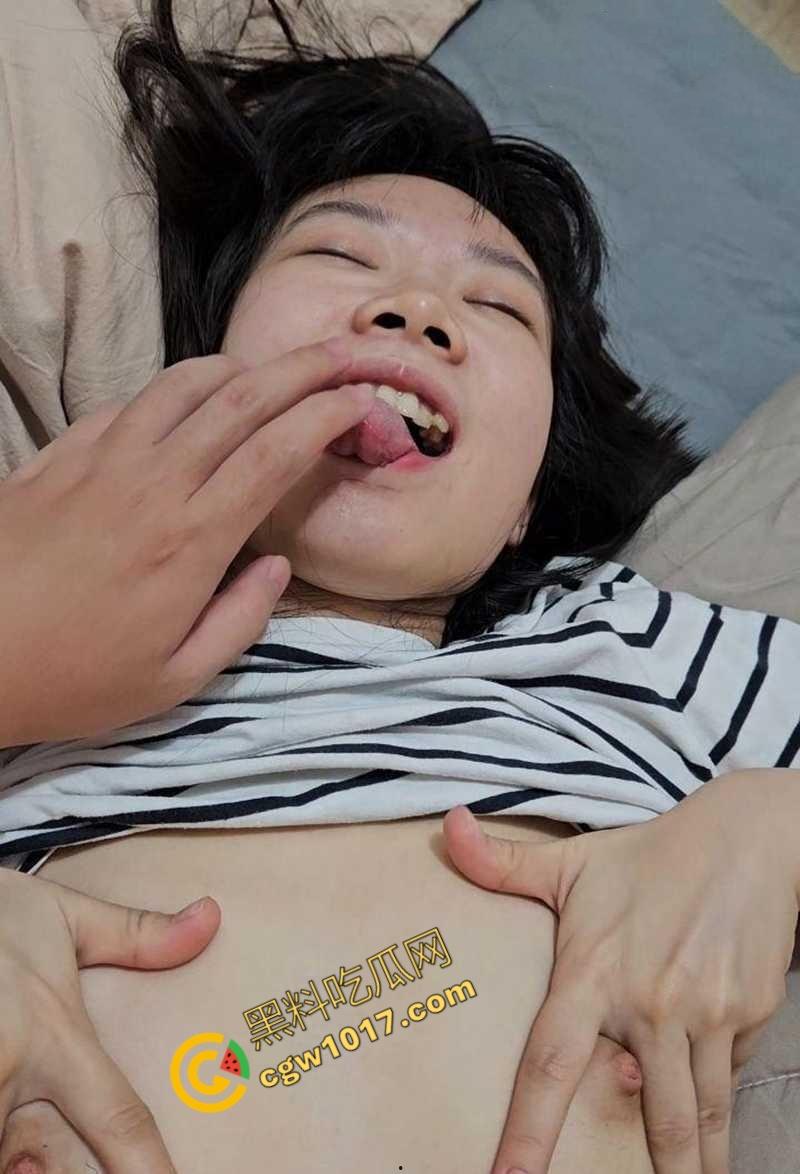 海南大学爆炸性大新闻!清纯校花秒变顶级风骚尤物,裸露全裎,口交吞精,浴室激战全程曝光,疯狂资源瞬间引爆网络! 第8张 海南大学爆炸性大新闻!清纯校花秒变顶级风骚尤物,裸露全裎,口交吞精,浴室激战全程曝光,疯狂资源瞬间引爆网络! 第8张