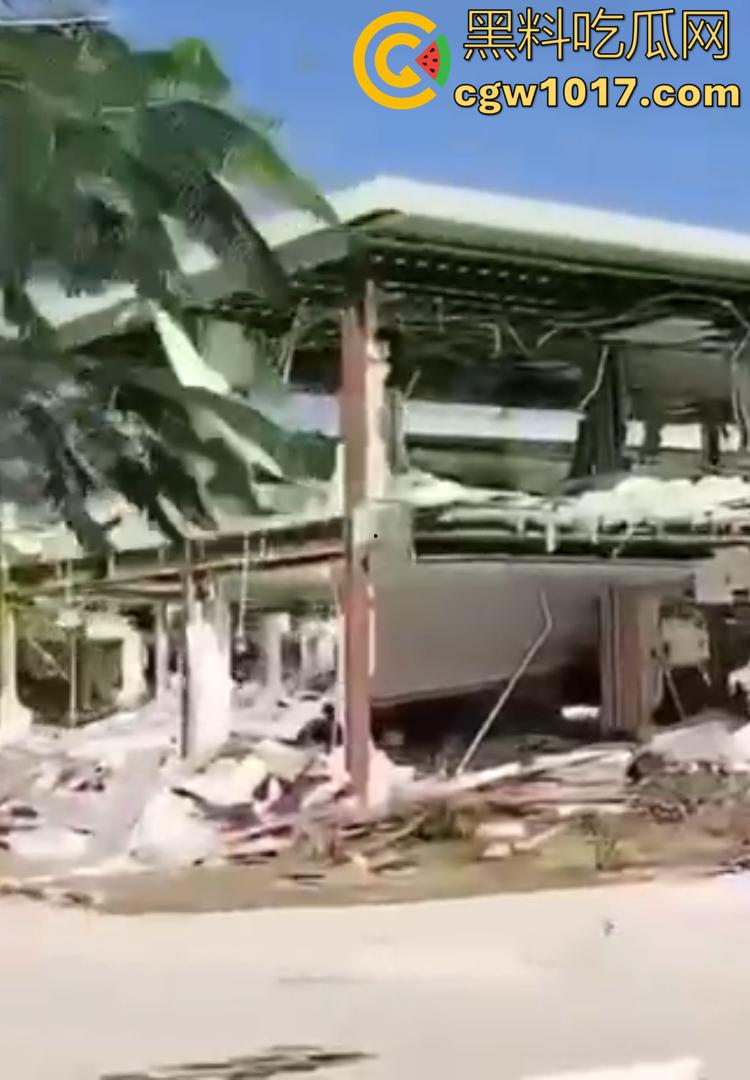 柬埔寨KK园区被血洗清剿!内部实拍曝光:牢笼、血迹、遗留手机触目惊心! 第2张 柬埔寨KK园区被血洗清剿!内部实拍曝光:牢笼、血迹、遗留手机触目惊心! 第2张