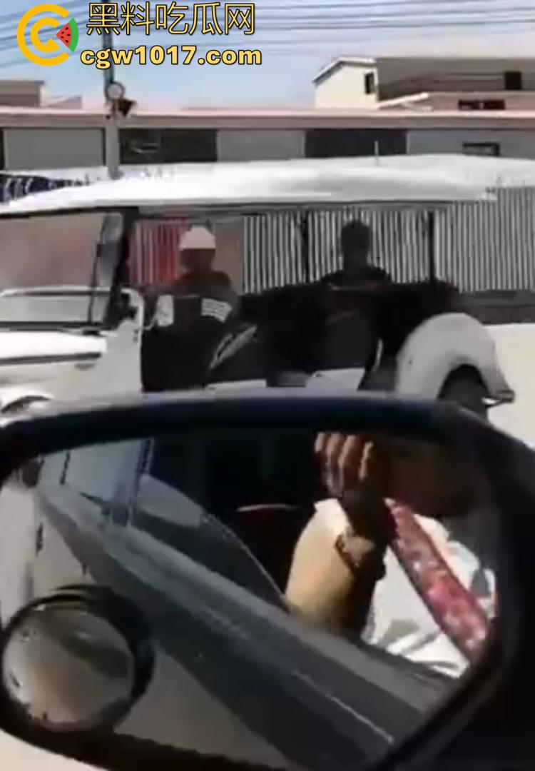 柬埔寨KK园区被血洗清剿!内部实拍曝光:牢笼、血迹、遗留手机触目惊心! 第7张 柬埔寨KK园区被血洗清剿!内部实拍曝光:牢笼、血迹、遗留手机触目惊心! 第7张