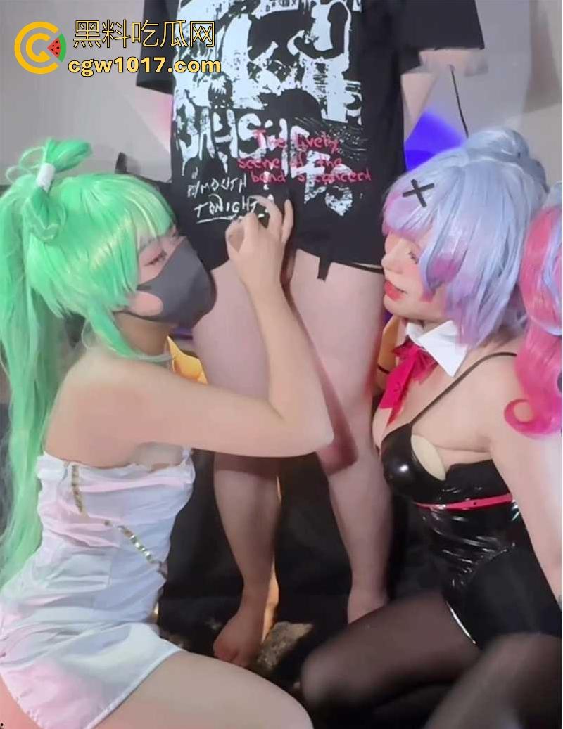 双凤服侍一王，携闺蜜上演双飞手交大戏，二次元coser化身榨精姬，淫言浪语连环轰炸，硬生生让宅男连喷两次！  第3张
