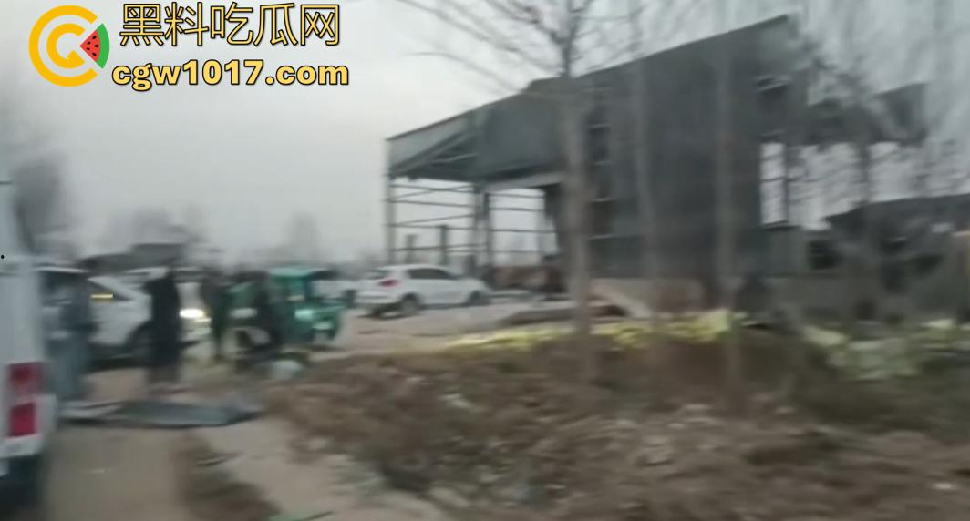 安徽亳州赵桥乡爆炸惨案只因为村名非法烟花销毁失控造成!卢天庙小学附近的建筑坍塌受损不一 造成4人重伤! 第1张 安徽亳州赵桥乡爆炸惨案只因为村名非法烟花销毁失控造成!卢天庙小学附近的建筑坍塌受损不一 造成4人重伤! 第1张