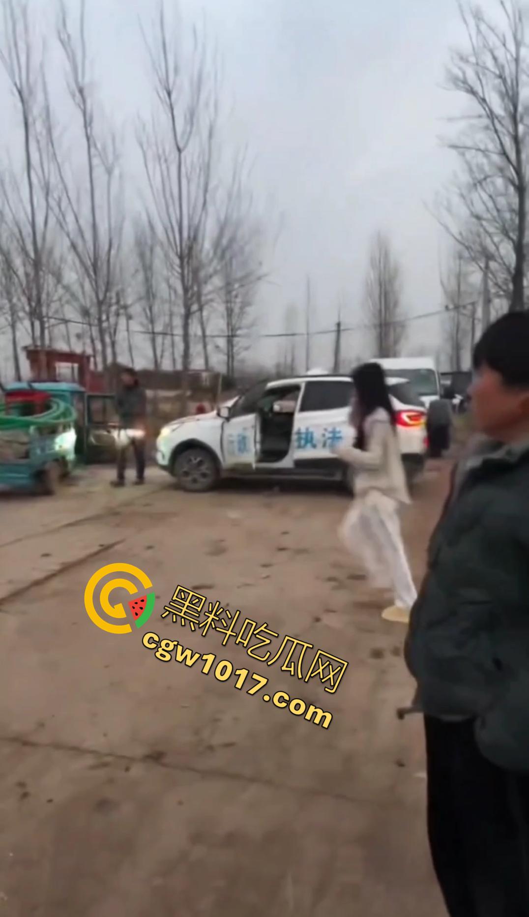 安徽亳州赵桥乡爆炸惨案只因为村名非法烟花销毁失控造成!卢天庙小学附近的建筑坍塌受损不一 造成4人重伤! 第2张 安徽亳州赵桥乡爆炸惨案只因为村名非法烟花销毁失控造成!卢天庙小学附近的建筑坍塌受损不一 造成4人重伤! 第2张