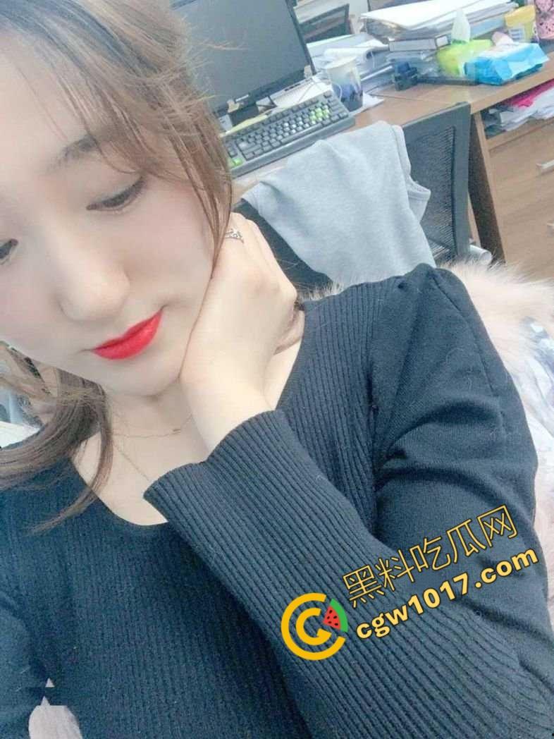 沈阳豪乳少妇【邓佳蕾】的淫荡诱惑:3P狂欢,狗绊式狂操,汁水四溅,欲仙欲死,疯狂放纵! 第3张 沈阳豪乳少妇【邓佳蕾】的淫荡诱惑:3P狂欢,狗绊式狂操,汁水四溅,欲仙欲死,疯狂放纵! 第3张