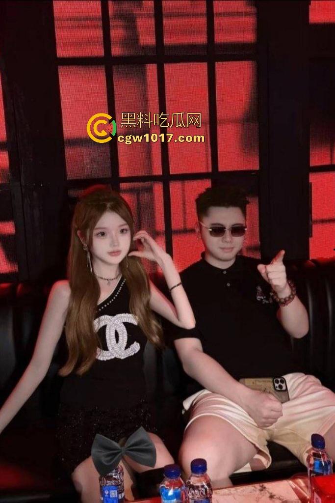 说唱歌手揽佬一句来财，演出落地哪城就睡哪城粉丝，还高调宣称“被我操是你们这辈子最大荣幸”，能赚钱还有B操有何不可？  第6张