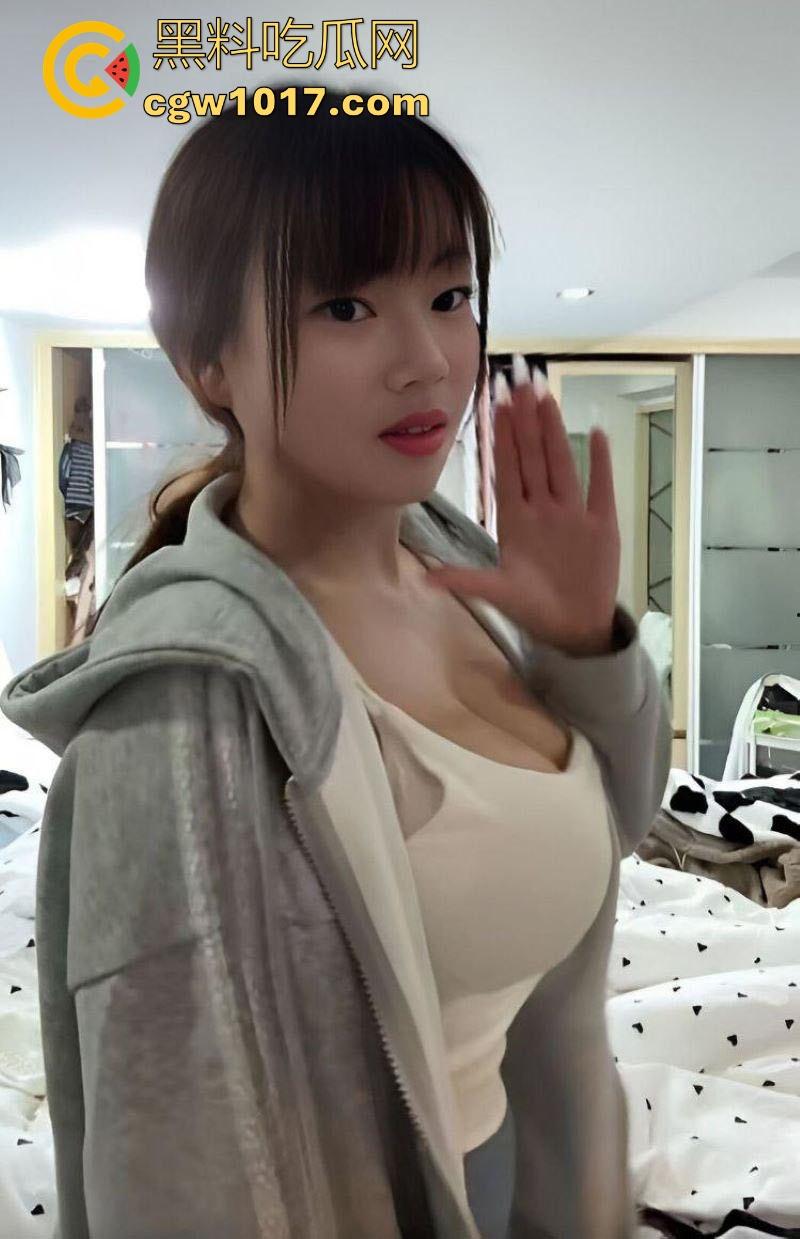 浙江05年巨乳学妹【王艳梅】大二巨乳学妹一对一视频调教，F杯巨乳揉搓扣穴，掰开露脸高清视频，浙江最骚肉便器！  第3张