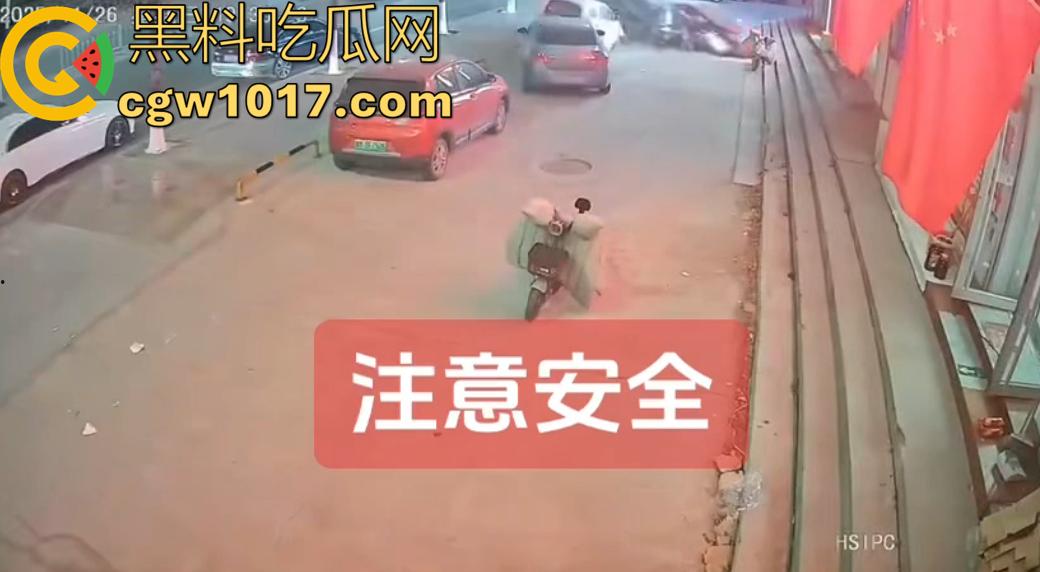 山东济南紫菜包饭店车祸事件曝光 再现【我爸是李刚】醉酒司机撞飞店主 现场血肉模糊 热搜两小时被全网封禁！  第1张