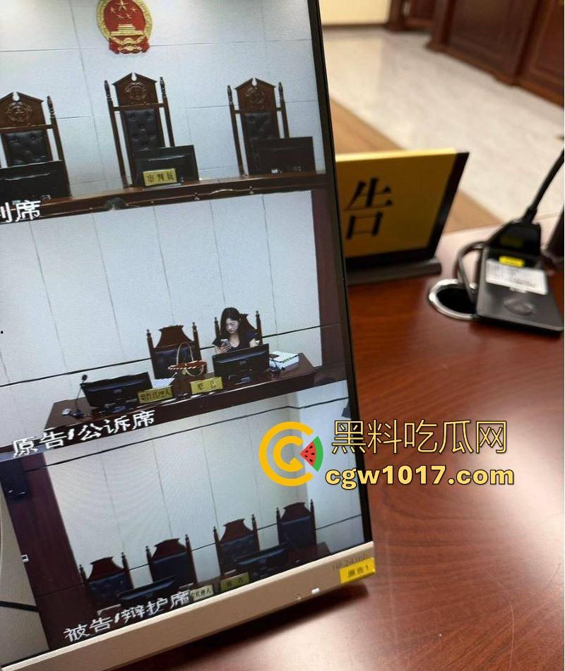 山东精英女律师【林彩虹】不雅视频流出，西装女御姐法院的铁娘子，无论你平时再猛，在大鸡巴面前还是乖乖被降伏！  第2张