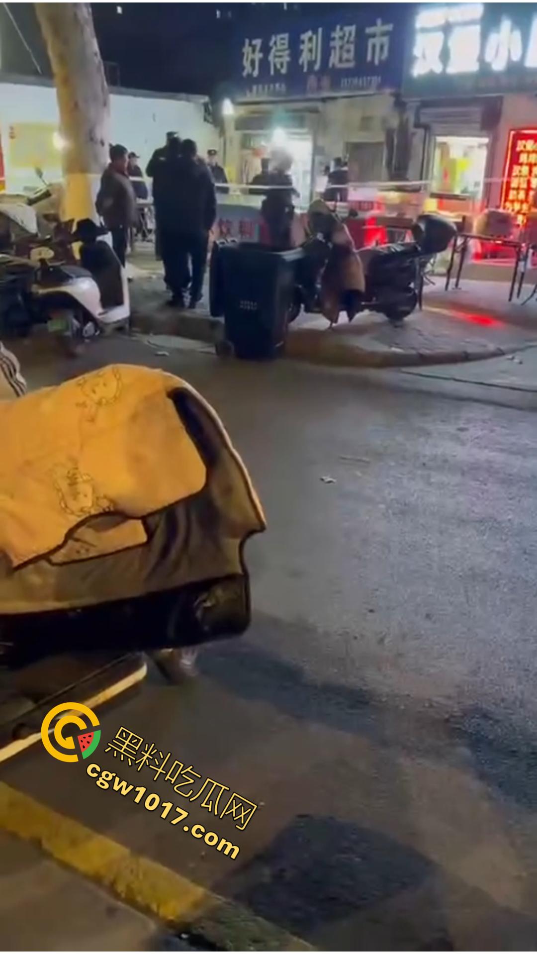 江苏连云港新浦中学街头惨案  17岁少女带着社会青年砍死父母！居然只是因为女孩要钱父母未给！ 第7张