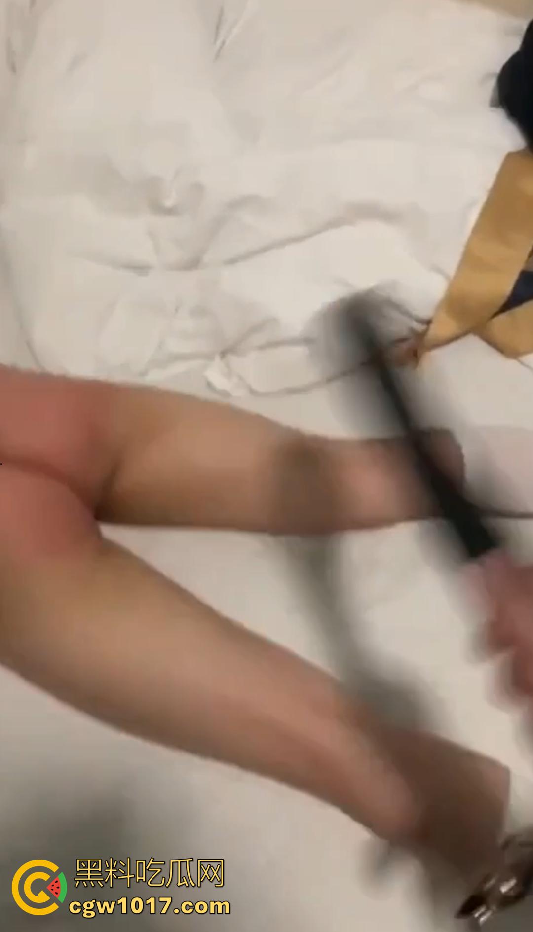 重口SM调教合集来袭!带你欣赏小众癖好!捆绑+口塞+臀刑鞭打,样样俱全 有的哭着求饶 有的还喊再用力! 第7张 重口SM调教合集来袭!带你欣赏小众癖好!捆绑+口塞+臀刑鞭打,样样俱全 有的哭着求饶 有的还喊再用力! 第7张