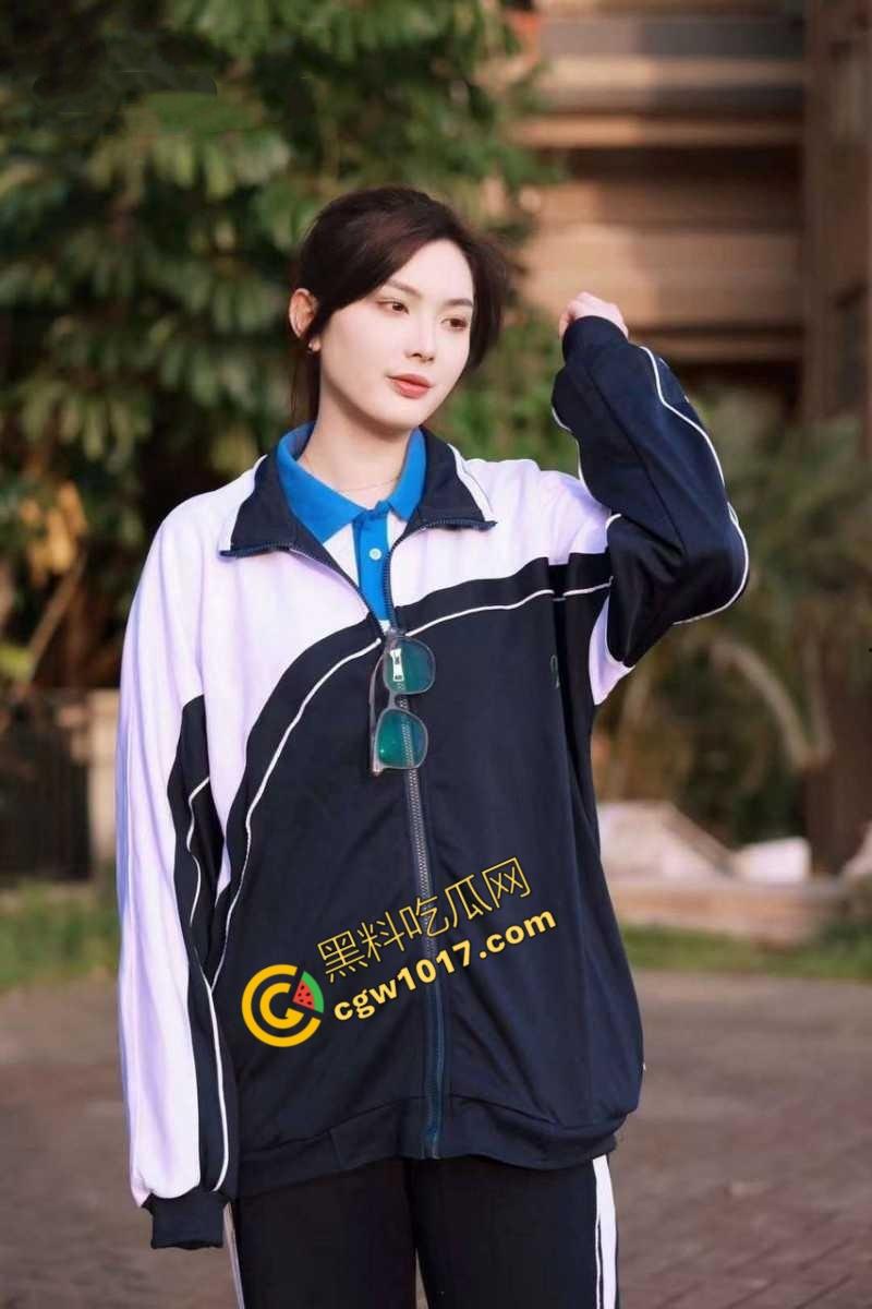 陕西西安大学极品校花【吴墨晗】:高冷御姐私下拜金狂热,情趣装备齐全,价格低廉成包养圈真正的泄欲女王! 第2张 陕西西安大学极品校花【吴墨晗】:高冷御姐私下拜金狂热,情趣装备齐全,价格低廉成包养圈真正的泄欲女王! 第2张