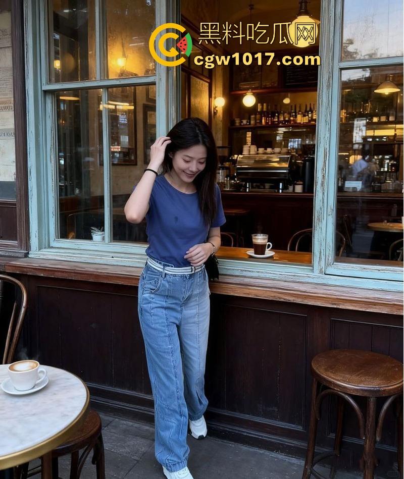 武汉师范大学【陈菲怡】大四实习为顺利专正，甘心与领导上床做爱，嘴上说的不要在床上表现比谁都骚！  第1张