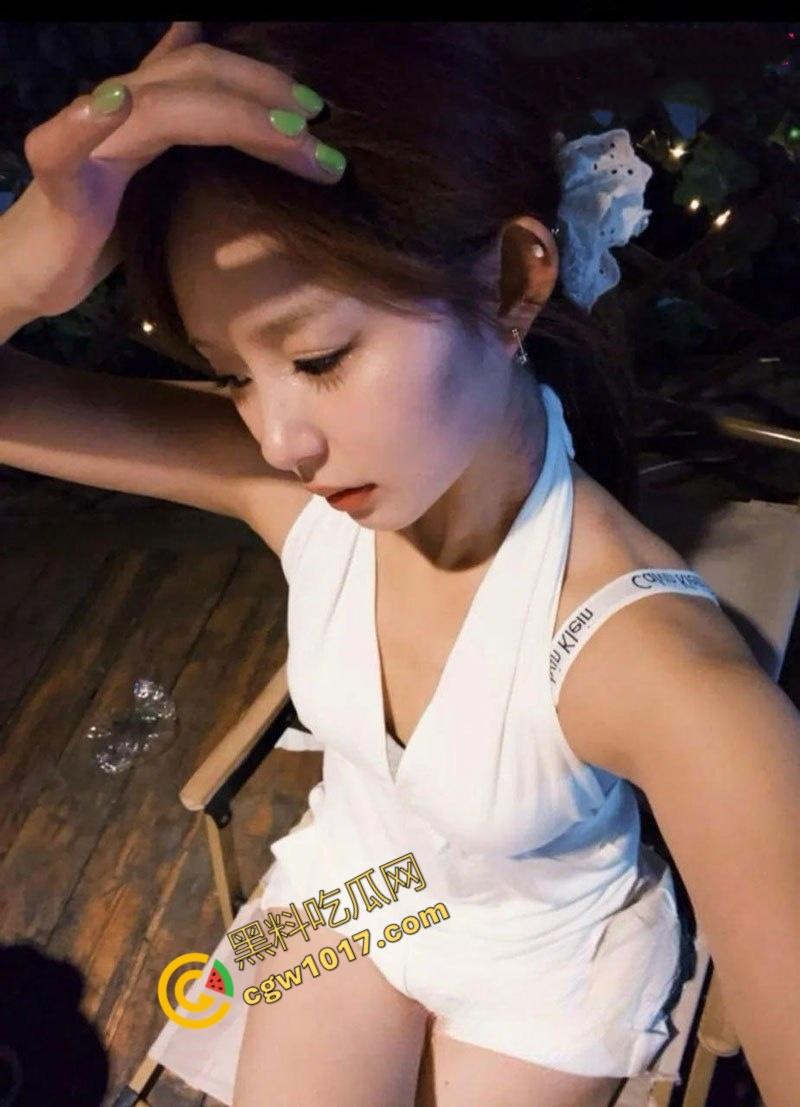 瑜伽小巫女爆艳照!极品博主【高颜嘉】在深圳总统套房内被金主掌控,成妖艳肉便器,反差十足,骚狂见潮! 第4张 瑜伽小巫女爆艳照!极品博主【高颜嘉】在深圳总统套房内被金主掌控,成妖艳肉便器,反差十足,骚狂见潮! 第4张