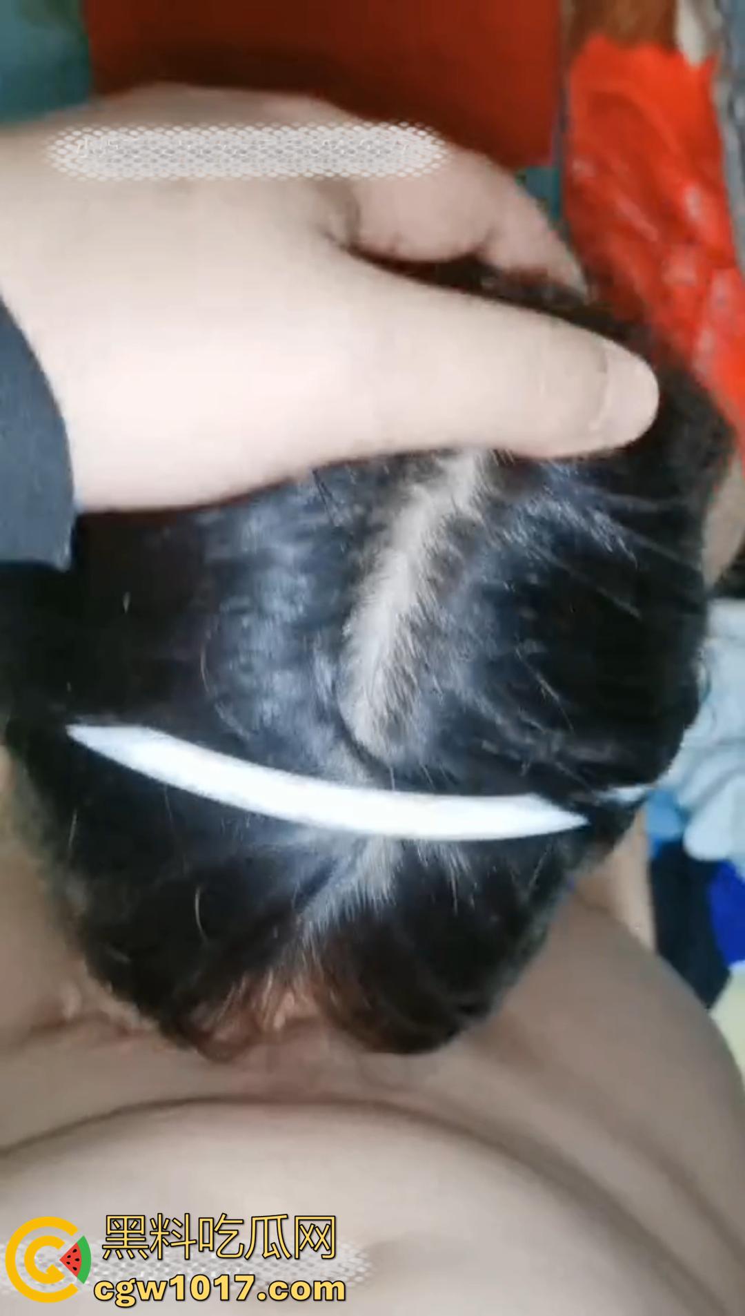 黄色主播花天价真实破处!高中巨乳妹子被开苞,插进去血流整个鸡巴上都是 妹子嗷嗷喊疼! 第5张 黄色主播花天价真实破处!高中巨乳妹子被开苞,插进去血流整个鸡巴上都是 妹子嗷嗷喊疼! 第5张