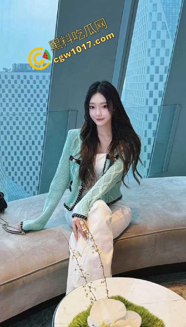 快手千万粉网红【老狗】惊爆丑闻:婚内出轨乱搞、KTV淫乱黑料满天飞!与爱徒【孙佳昕】狂欢,前妻直播爆猛料,裸露内幕掀波澜! 第3张 快手千万粉网红【老狗】惊爆丑闻:婚内出轨乱搞、KTV淫乱黑料满天飞!与爱徒【孙佳昕】狂欢,前妻直播爆猛料,裸露内幕掀波澜! 第3张