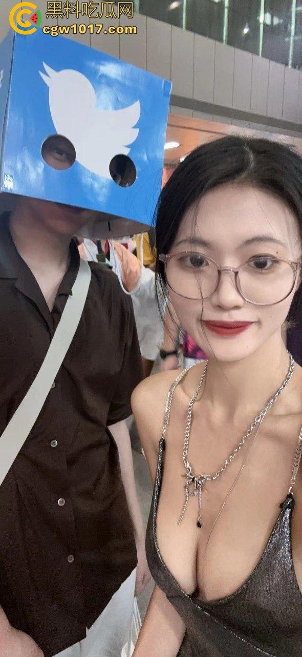 百万粉丝的【strangewomandcl】人妻反差婊彻底社死!付费群露脸被操到喷水,精液从逼里流一地! 第1张 百万粉丝的【strangewomandcl】人妻反差婊彻底社死!付费群露脸被操到喷水,精液从逼里流一地! 第1张