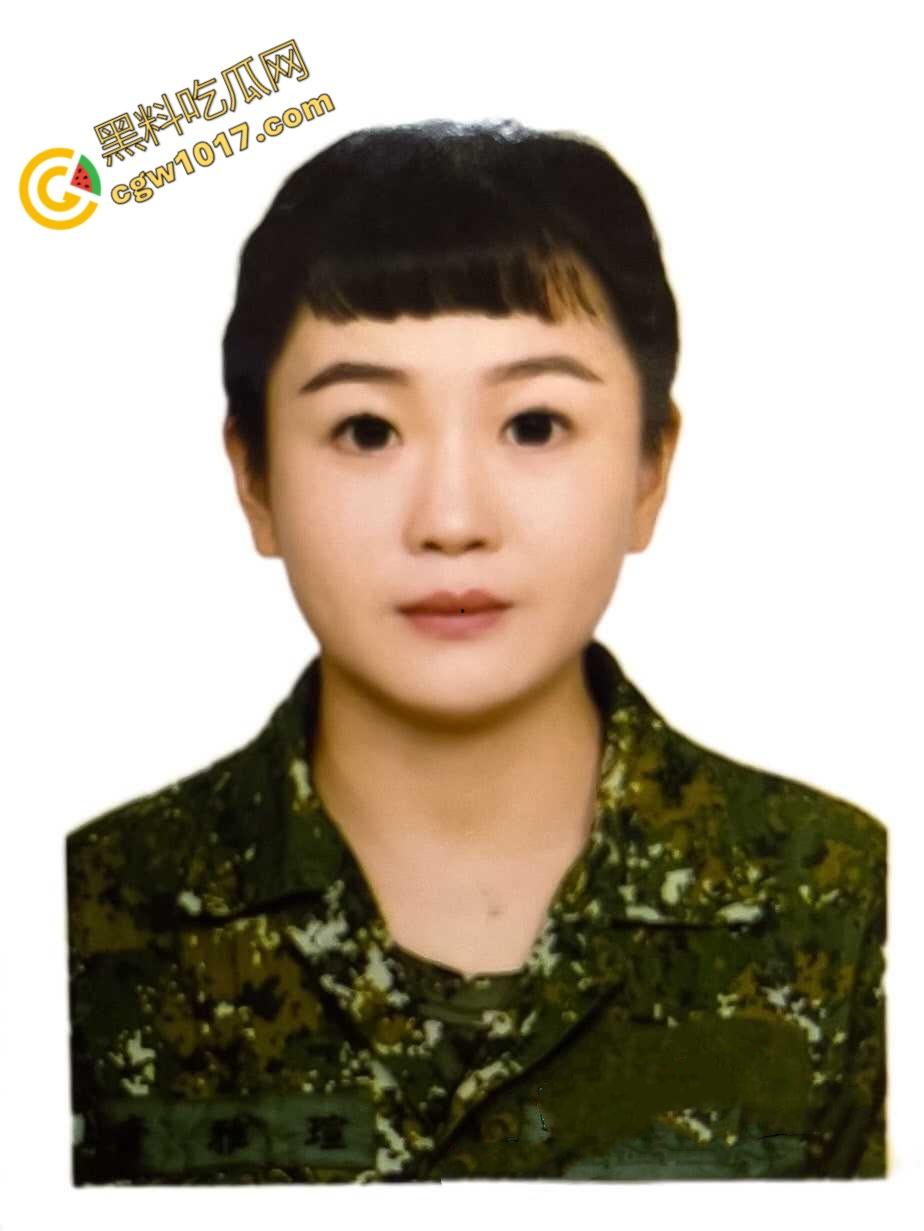 台湾军十军团586旅女兵自慰视频曝光,秘密武器秒杀,“激情战地”瞬间暴露,网友直呼“火辣辣!”! 第2张 台湾军十军团586旅女兵自慰视频曝光,秘密武器秒杀,“激情战地”瞬间暴露,网友直呼“火辣辣!”! 第2张