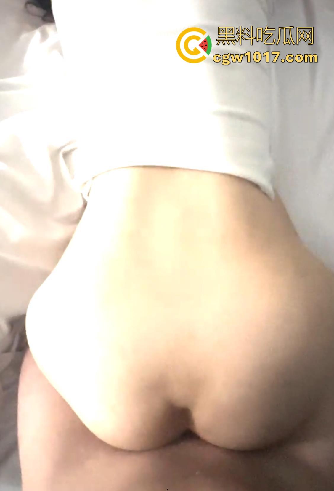 长沙医科大学【林安萱】性爱私拍曝光，清纯乖巧学妹被男友操成小母狗，各种情趣装诱惑骑乘，打桩爆操到眼神迷离！  第5张