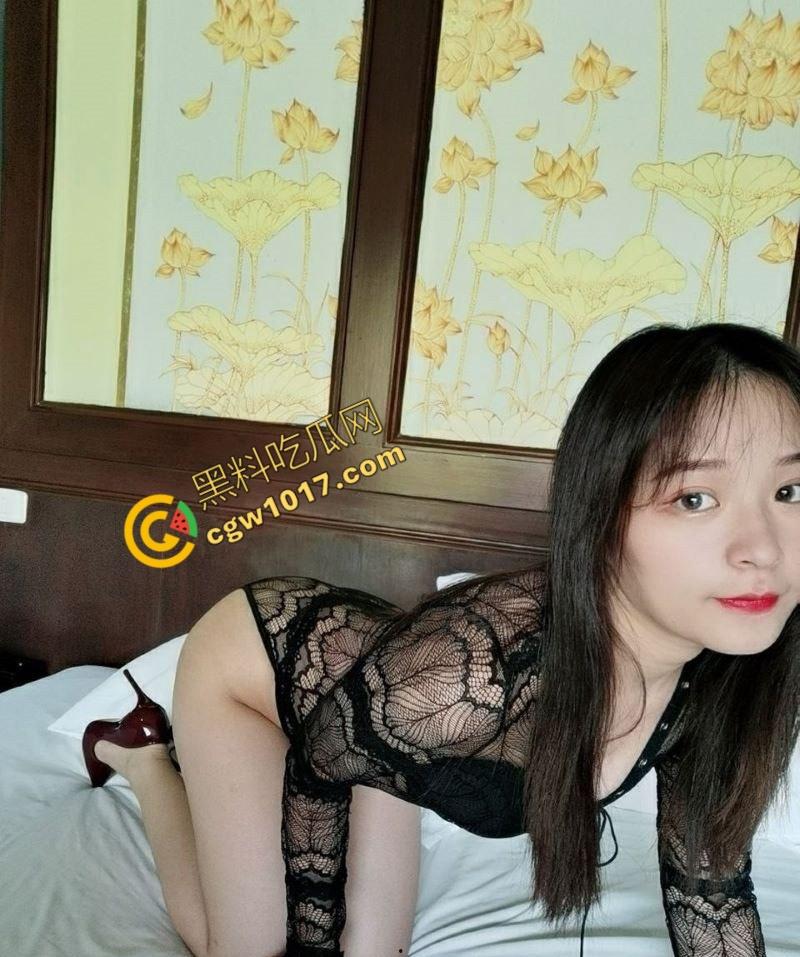 校园尤物,妖娆胴体引百男疯狂!金主震撼深喉舔骚态,粉嫩白虎穴受暴操,自慰视频满足欲望! 第7张 校园尤物,妖娆胴体引百男疯狂!金主震撼深喉舔骚态,粉嫩白虎穴受暴操,自慰视频满足欲望! 第7张