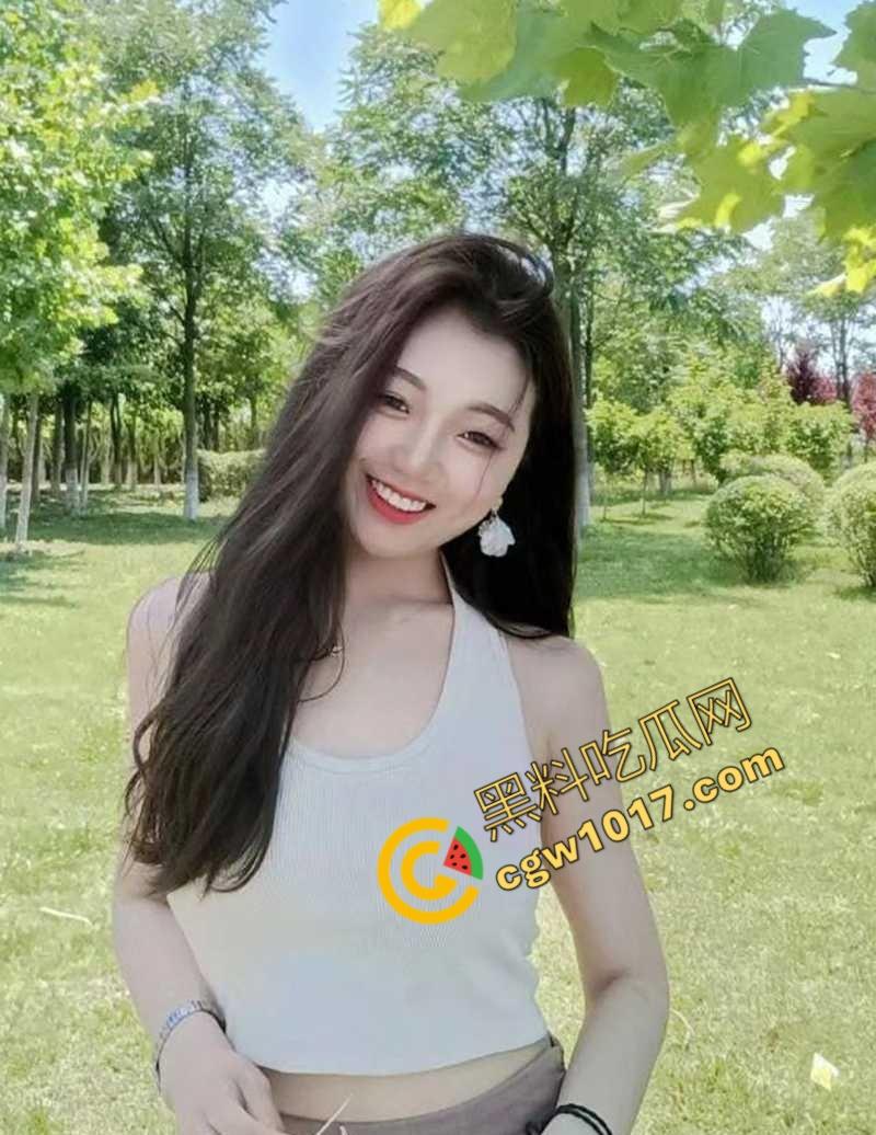 钦州骚妹【吴琪雪】乱伦丑闻炸翻全网:被亲爹无套内射,打胎后再度狂欢,前男友怒曝聊天记录毁三观! 第1张 钦州骚妹【吴琪雪】乱伦丑闻炸翻全网:被亲爹无套内射,打胎后再度狂欢,前男友怒曝聊天记录毁三观! 第1张