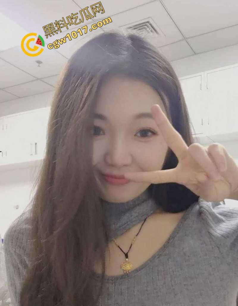 钦州骚妹【吴琪雪】乱伦丑闻炸翻全网:被亲爹无套内射,打胎后再度狂欢,前男友怒曝聊天记录毁三观! 第3张 钦州骚妹【吴琪雪】乱伦丑闻炸翻全网:被亲爹无套内射,打胎后再度狂欢,前男友怒曝聊天记录毁三观! 第3张