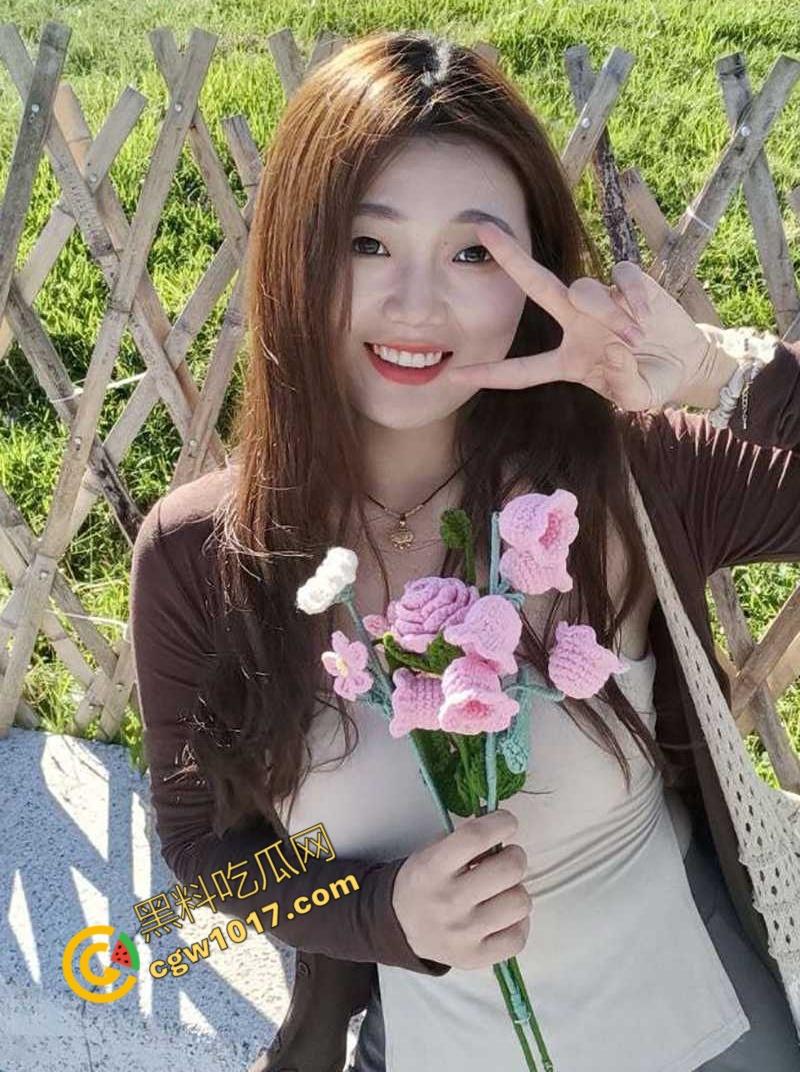 钦州骚妹【吴琪雪】乱伦丑闻炸翻全网:被亲爹无套内射,打胎后再度狂欢,前男友怒曝聊天记录毁三观! 第4张 钦州骚妹【吴琪雪】乱伦丑闻炸翻全网:被亲爹无套内射,打胎后再度狂欢,前男友怒曝聊天记录毁三观! 第4张