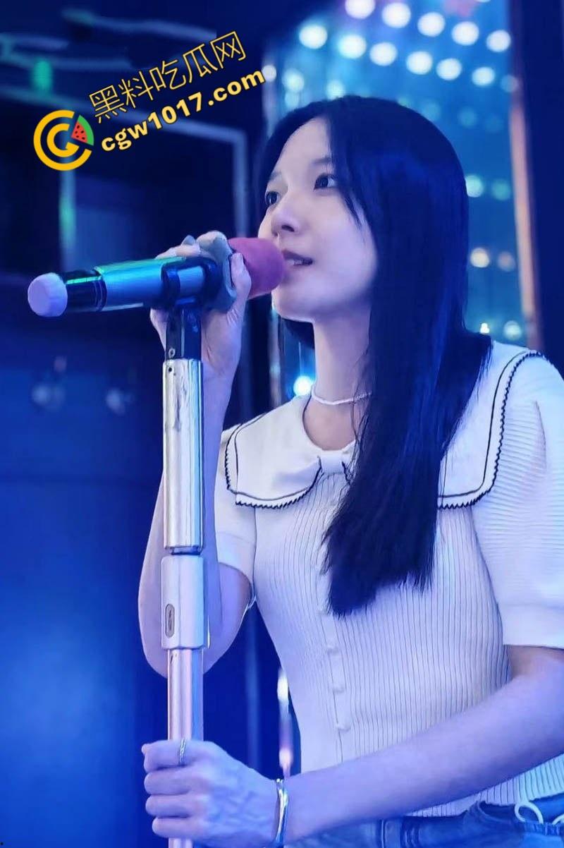 厦门人妻【刘思琪】婚前狂热自慰视频曝光!外表甜美内心淫荡,自慰镜头惊艳惊骇,私密桃色春光瞬间爆炸全网! 第2张 厦门人妻【刘思琪】婚前狂热自慰视频曝光!外表甜美内心淫荡,自慰镜头惊艳惊骇,私密桃色春光瞬间爆炸全网! 第2张