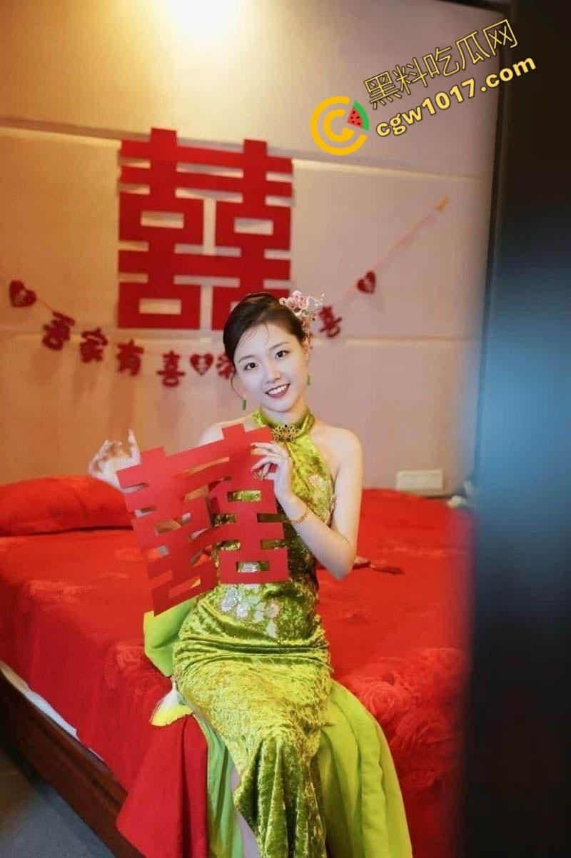 厦门人妻【刘思琪】婚前狂热自慰视频曝光!外表甜美内心淫荡,自慰镜头惊艳惊骇,私密桃色春光瞬间爆炸全网! 第3张 厦门人妻【刘思琪】婚前狂热自慰视频曝光!外表甜美内心淫荡,自慰镜头惊艳惊骇,私密桃色春光瞬间爆炸全网! 第3张