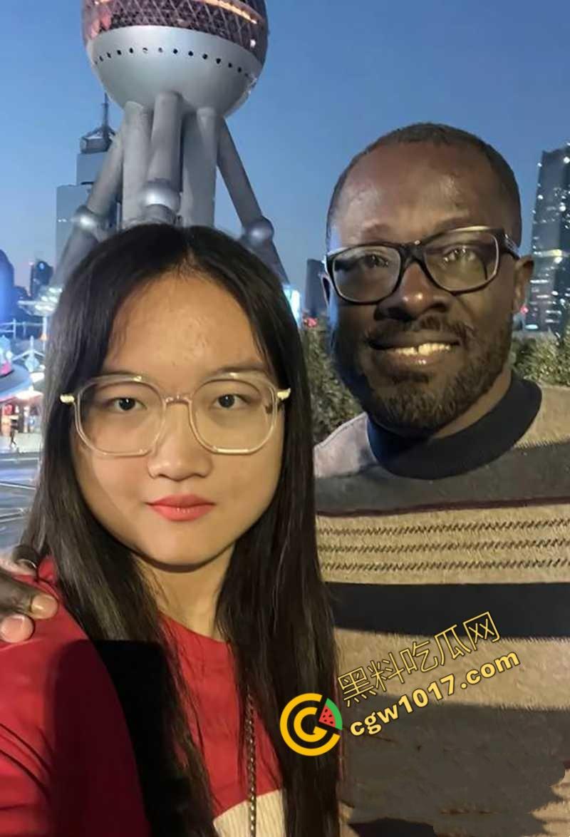 抖音柔术女王【肖红丽】出轨黑料,被老黑猛操爆照,全网骨头最软的她,靠色情技巧红遍天,最终媚洋自毁名声! 第5张 抖音柔术女王【肖红丽】出轨黑料,被老黑猛操爆照,全网骨头最软的她,靠色情技巧红遍天,最终媚洋自毁名声! 第5张