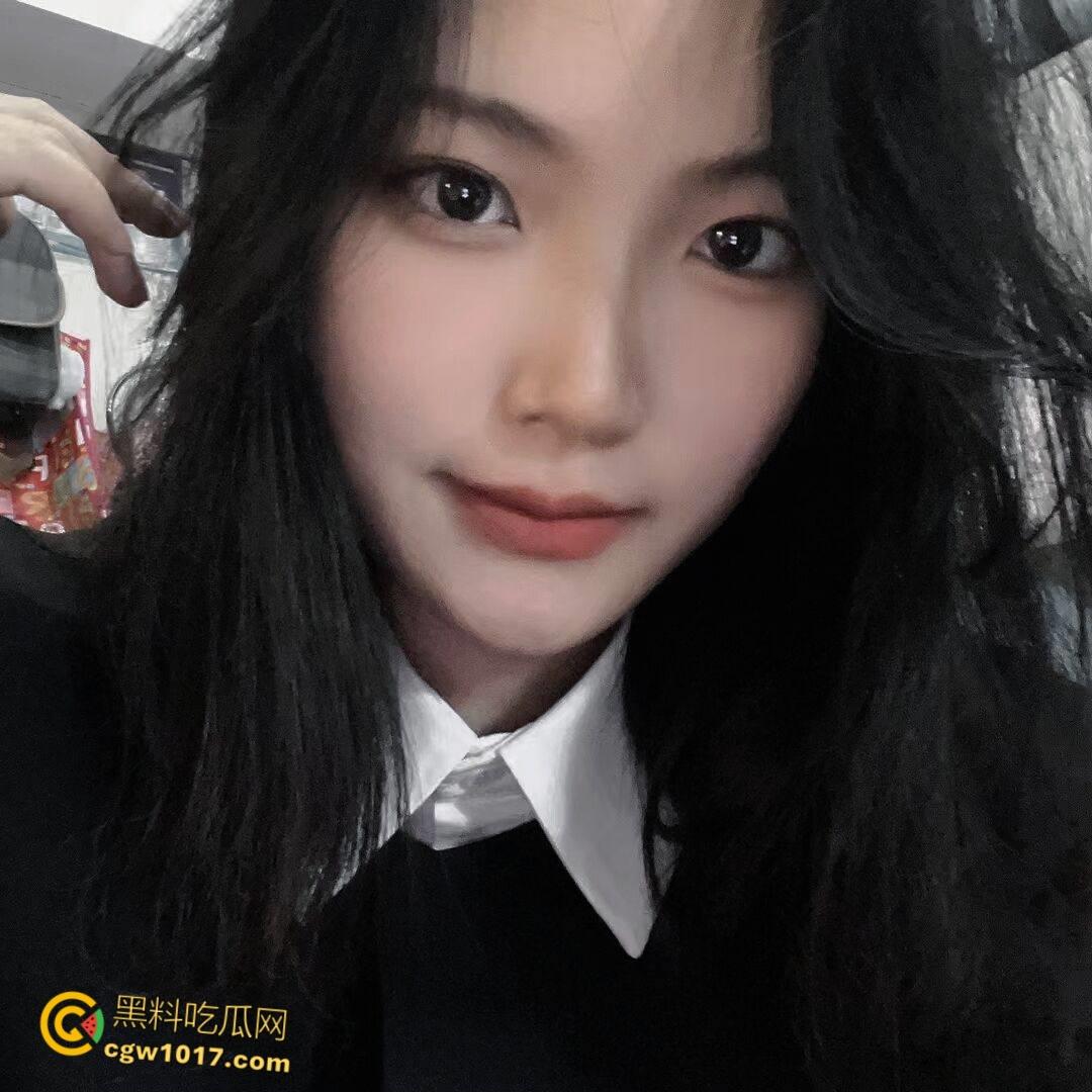 南昌御姐母狗【孙晓晴】，骚浪小母狗酒吧到处约炮，饥渴舔屌露脸挨操，蒙眼女上疯狂榨精，反差骚样堪称极品！  第3张