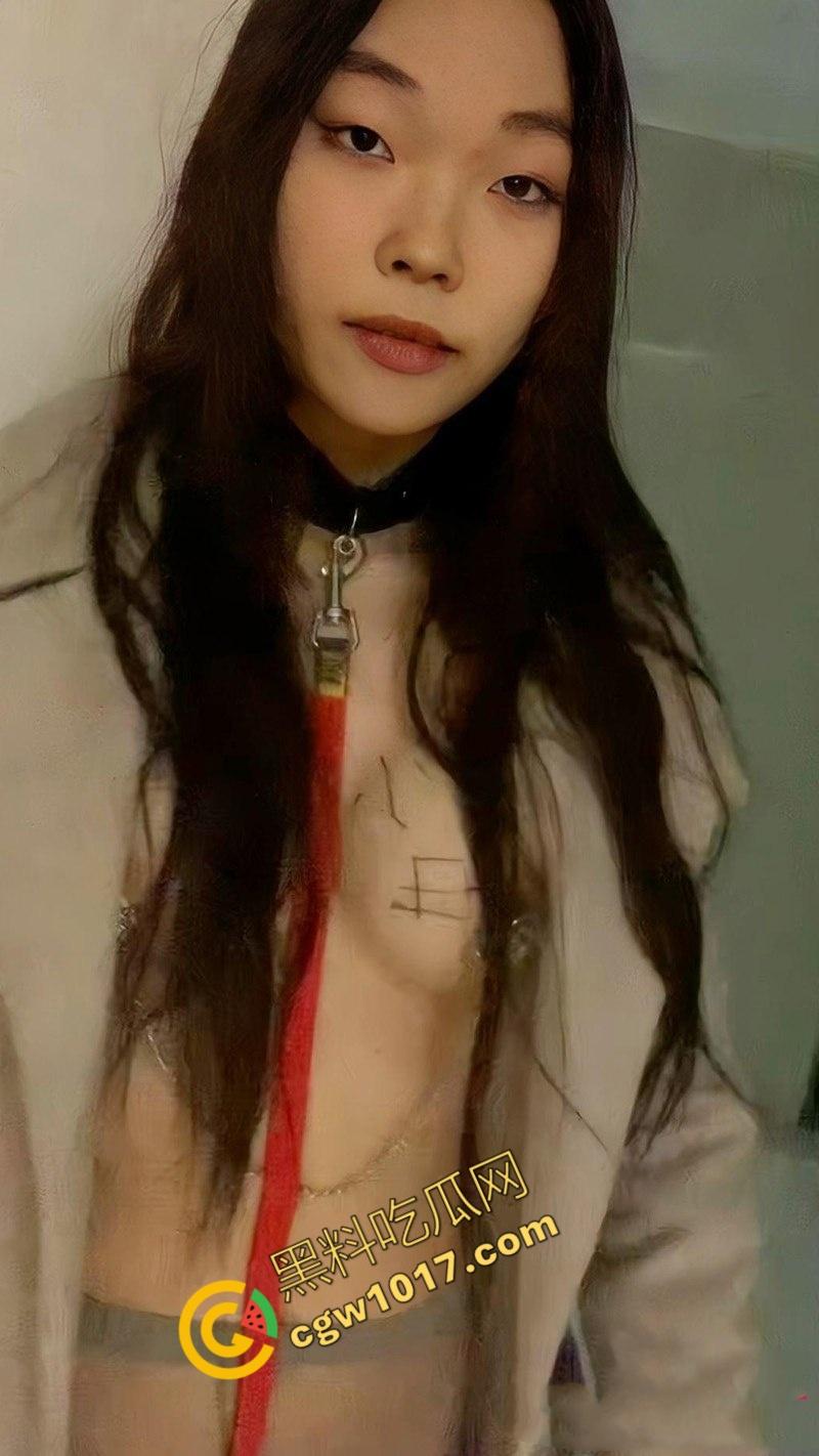 极品大学生母狗赤裸奔放,项圈乳夹齐舞,查小理大肆调教,白浊精液喷射满面,画面淫荡到炸裂! 第2张 极品大学生母狗赤裸奔放,项圈乳夹齐舞,查小理大肆调教,白浊精液喷射满面,画面淫荡到炸裂! 第2张