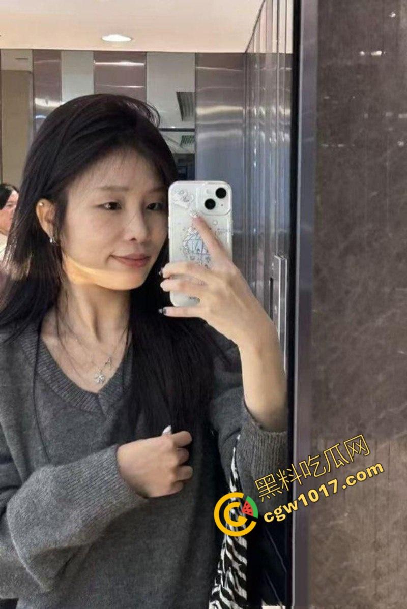 长沙工业学院大二清纯学姐【李芊婉】不雅视频曝光,雪肌黑丝大长腿,高潮迭起翻白眼,校园女神淫荡自慰,大屌猛插满足欲火 第6张 长沙工业学院大二清纯学姐【李芊婉】不雅视频曝光,雪肌黑丝大长腿,高潮迭起翻白眼,校园女神淫荡自慰,大屌猛插满足欲火 第6张