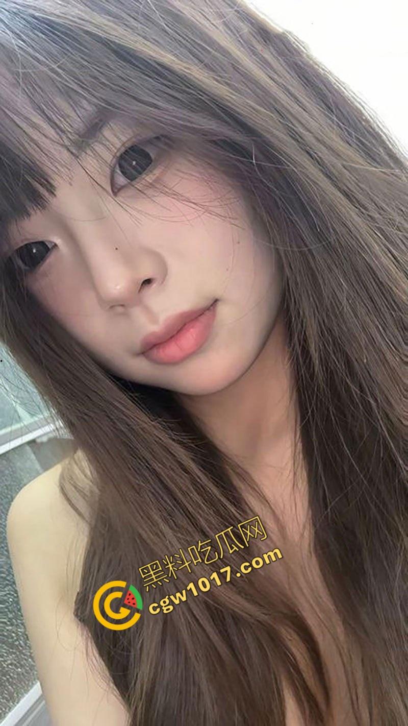 浙大清纯学妹【李溪楠】被爆性爱视频:粉裙白袜,被前男友猛操嫩穴,脸带满足笑,真正骚货贱玩! 第9张 浙大清纯学妹【李溪楠】被爆性爱视频:粉裙白袜,被前男友猛操嫩穴,脸带满足笑,真正骚货贱玩! 第9张