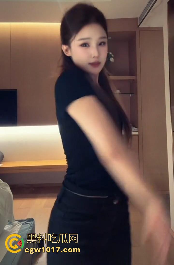 抖音网红【橙子姐姐】被曝在柬埔寨失联,原13日飞回但至今未归,其男友电话也停机失联,继雅典娜之后又一网红被卖? 第6张 抖音网红【橙子姐姐】被曝在柬埔寨失联,原13日飞回但至今未归,其男友电话也停机失联,继雅典娜之后又一网红被卖? 第6张