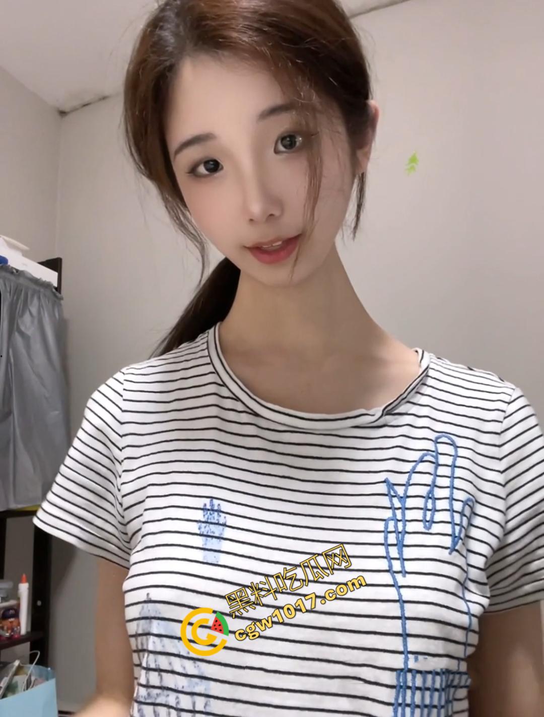 济南大学校花【张林汐】裸聊蛊惑众生:甜美裸舞诱惑无限,金主调教拴狗链,厕所剃毛裸身自慰,狗爬求爱,极限体验! 第1张 济南大学校花【张林汐】裸聊蛊惑众生:甜美裸舞诱惑无限,金主调教拴狗链,厕所剃毛裸身自慰,狗爬求爱,极限体验! 第1张