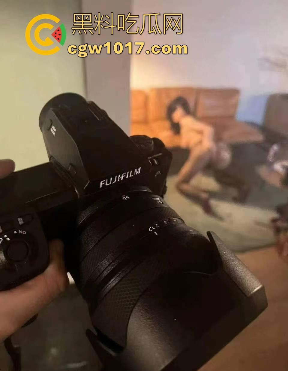 网黄摄影佬日常工作生活状态，拍性感模特私下约有同样爱好的反差尤物，真正吃得好的兄弟，真的不会对外说的！  第3张