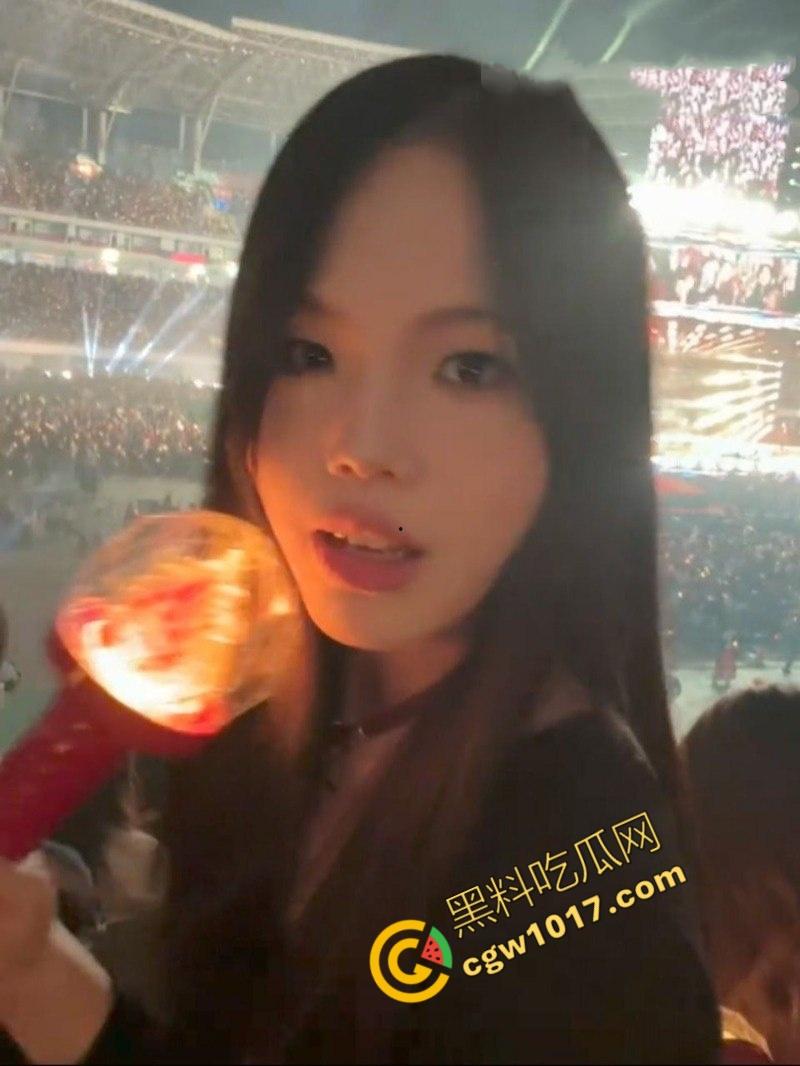 猛捅金融艳女!银行职员升职秘籍:深喉巨棒,翘臀翻滚,领导狂插爆鸡,人前淑女人后荡妇,极致淫乱视频曝光! 第4张 猛捅金融艳女!银行职员升职秘籍:深喉巨棒,翘臀翻滚,领导狂插爆鸡,人前淑女人后荡妇,极致淫乱视频曝光! 第4张