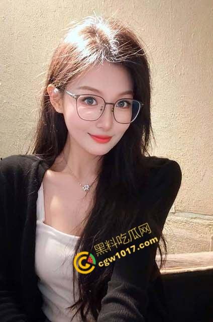 嫂子性感新衣迷人,白丝勾魂一夜癫狂,门开欲望乱飞射,极致快感让两人都难以自持 第1张 嫂子性感新衣迷人,白丝勾魂一夜癫狂,门开欲望乱飞射,极致快感让两人都难以自持 第1张