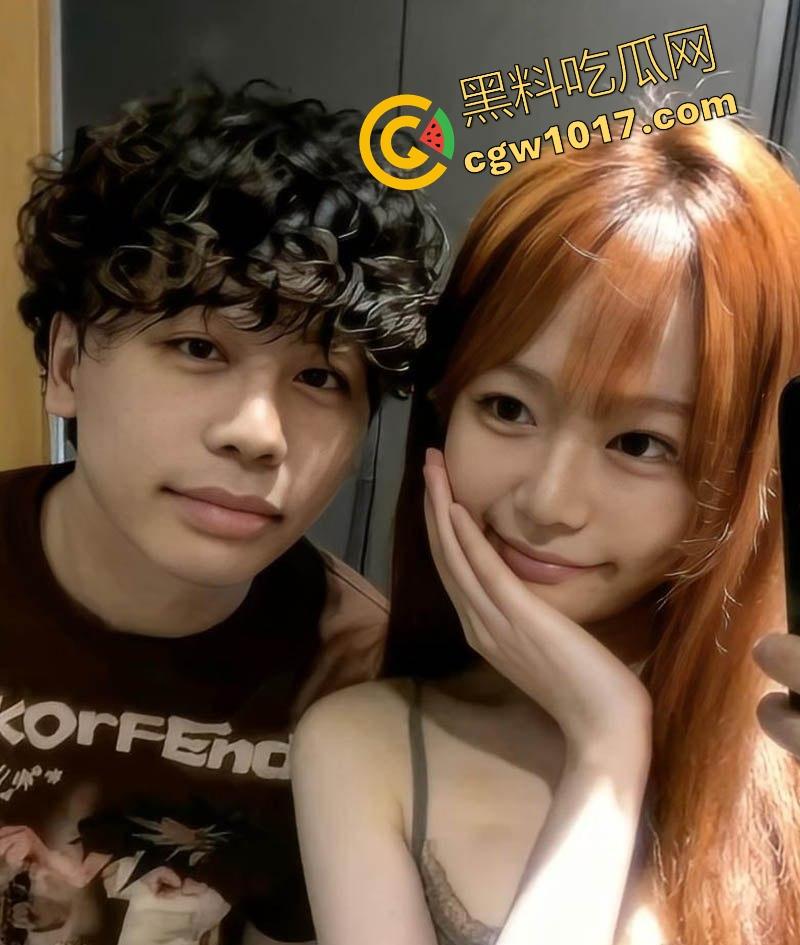 昔日抖音第一枪【厄卡伦】重出江湖，回归第一炮还是给了老情人，高颜值反差人妻，全程露脸舔掉骑乘，骚到飞起！  第4张