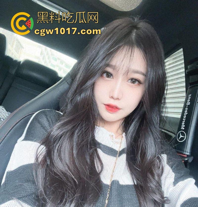 上海高颜值美少妇约炮健身教练，人妻平日端庄贤淑，私下却骚浪成性，女上位骑乘狂摇，被健身教练顶得不要不要的！  第3张