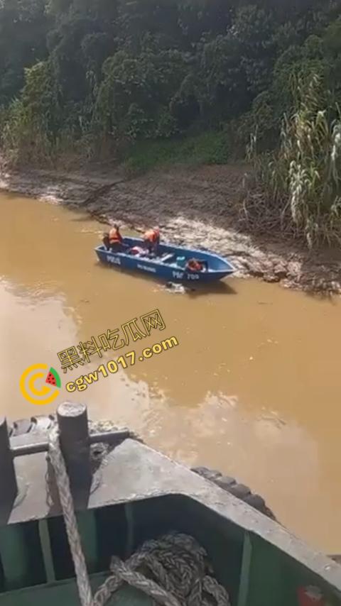 男子野泳惨遭鳄鱼袭击,身体被肆意撕裂,尸体血肉模糊,搜救队惊惧地目睹这惨绝人寰的一幕 第10张 男子野泳惨遭鳄鱼袭击,身体被肆意撕裂,尸体血肉模糊,搜救队惊惧地目睹这惨绝人寰的一幕 第10张