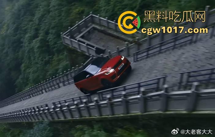 奇瑞风云X3L挑战天门山台阶失败，想复刻路虎冲击天门山营销，结果还是被揽胜吊打，真正的揽胜车主都不会多看一眼！  第9张