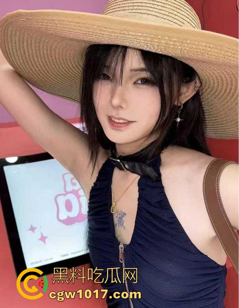 吃过的人都说好吃！抖音极品美女【天下第一小金金】晒淫照约大屌炮友解决生理需求，多毛骚穴被炮友狂干，嗦鸡巴老狠了！  第3张