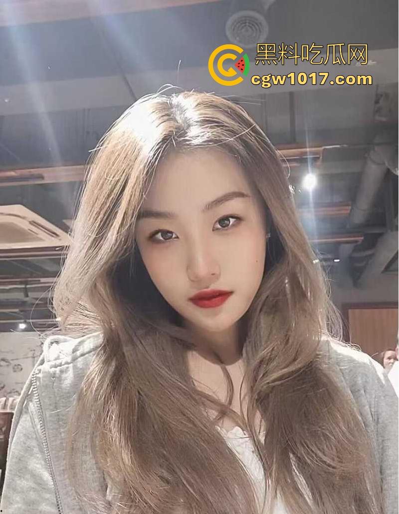 酒店幽会偷情出轨狂欢！年轻人妻母狗被情人猛攻骚穴，全程淫叫连连，不明所以的隔壁住客，以为是什么警报声了呢！  第2张