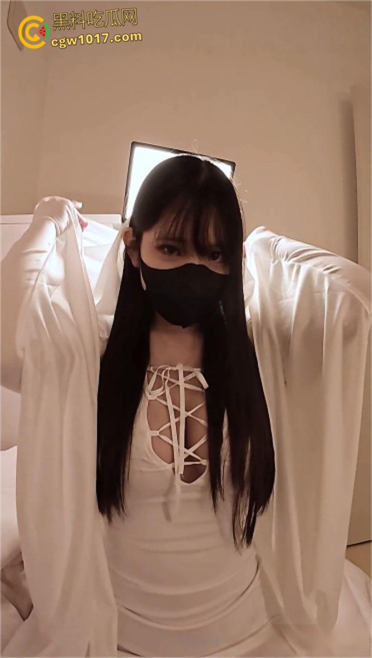 日本福利姬【Kanonhentai】，万圣节cos妩媚幽灵娘，巨大美乳侍奉肉棒，蜜舌温暖湿滑，口爆大量浓精！  第4张