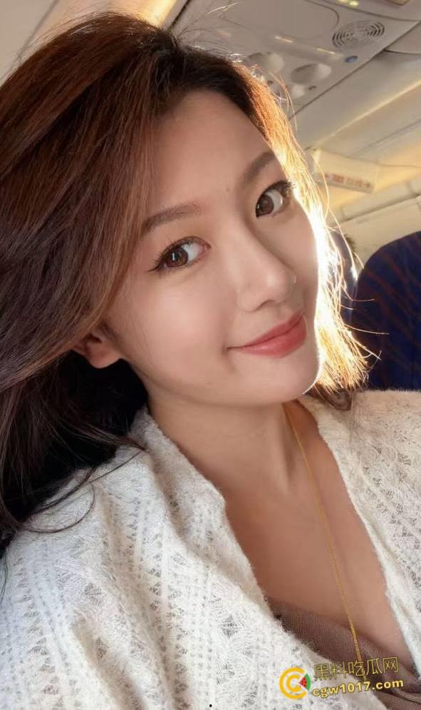 姐姐一边喝奶我就一边摸她奶,直接把姐姐按在地上口交,穿着牛仔长靴对镜后入,水都快喷我脸上来了 ! 第1张 姐姐一边喝奶我就一边摸她奶,直接把姐姐按在地上口交,穿着牛仔长靴对镜后入,水都快喷我脸上来了 ! 第1张