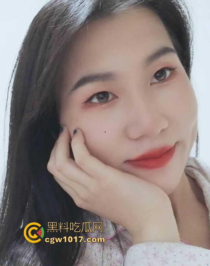 铁骑人妻社交平台专约3P起步4P起飞，号称公交不如我准点，老公天天戴绿帽都不知她是全城共享会员！  第11张