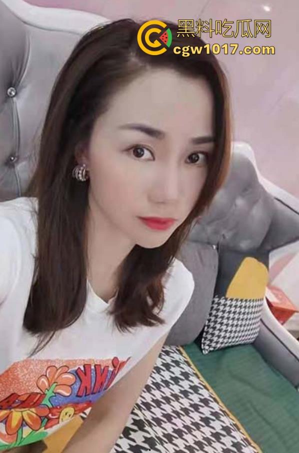 深夜潜入妈咪闺房,掀被无情猛扑直捅子宫!后入打桩狂抽每下顶穿,她浪叫搔首扭臀沉醉喷潮! 第1张 深夜潜入妈咪闺房,掀被无情猛扑直捅子宫!后入打桩狂抽每下顶穿,她浪叫搔首扭臀沉醉喷潮! 第1张