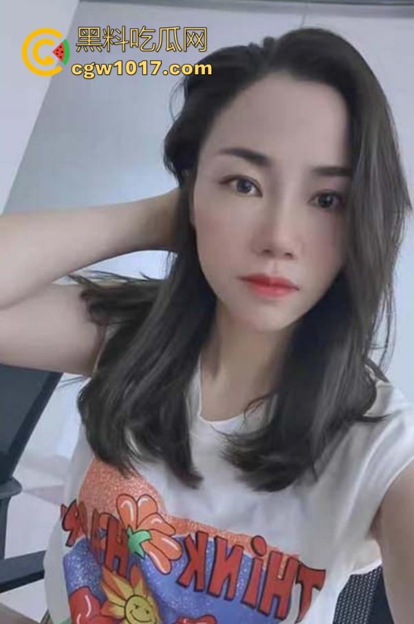 深夜潜入妈咪闺房,掀被无情猛扑直捅子宫!后入打桩狂抽每下顶穿,她浪叫搔首扭臀沉醉喷潮! 第2张 深夜潜入妈咪闺房,掀被无情猛扑直捅子宫!后入打桩狂抽每下顶穿,她浪叫搔首扭臀沉醉喷潮! 第2张