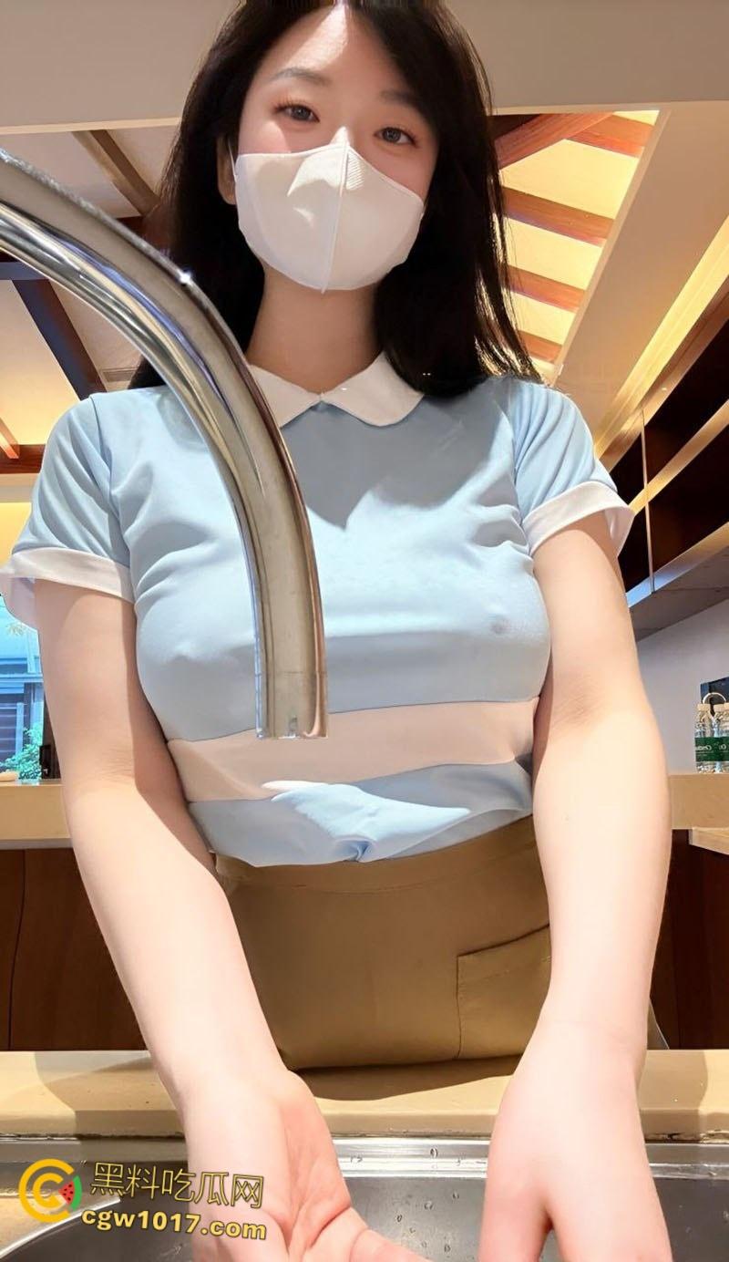 极品福利姬【Olive】，高颜值御姐好利来制服，白虎一线天厨房自慰，极品翘臀后入疯狂抽插，高潮白浆喷涌四溢 ！  第3张